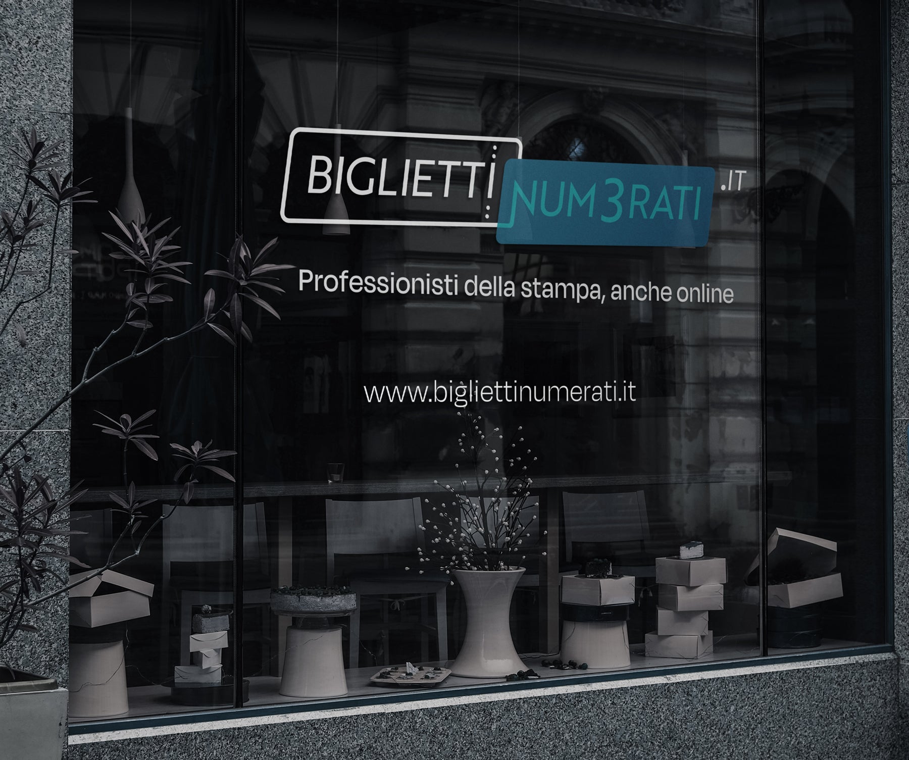 Adesivi in PVC personalizzati, prespaziati e vetrofanie